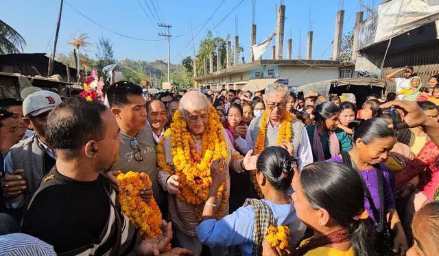 ভোটের হাওয়ায় মুখর পাহাড়ি জেলা বান্দরবান